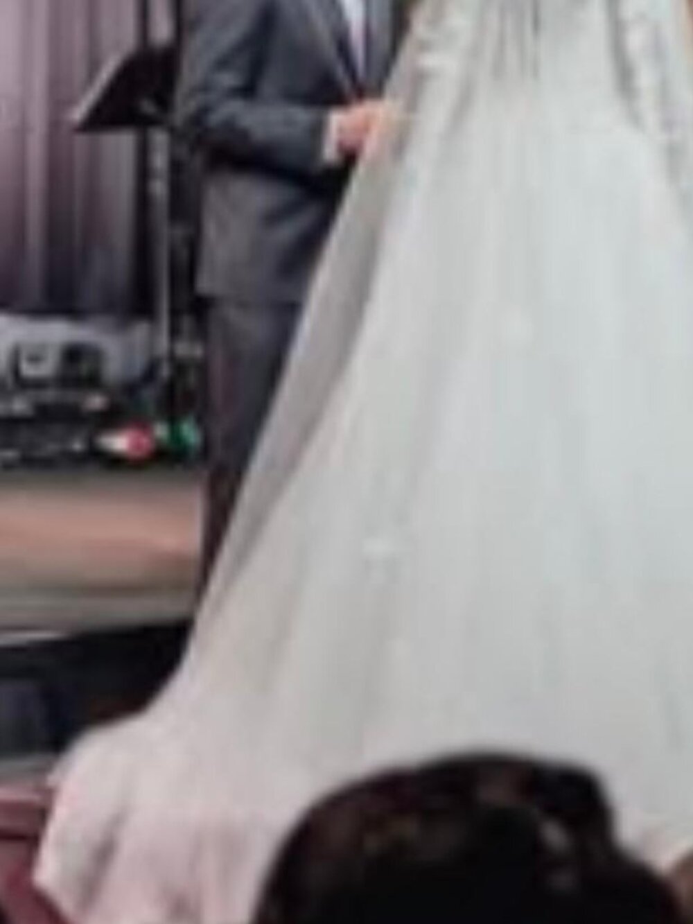 WEDDING DRESS WITH VEIL - Picture 6 of 12